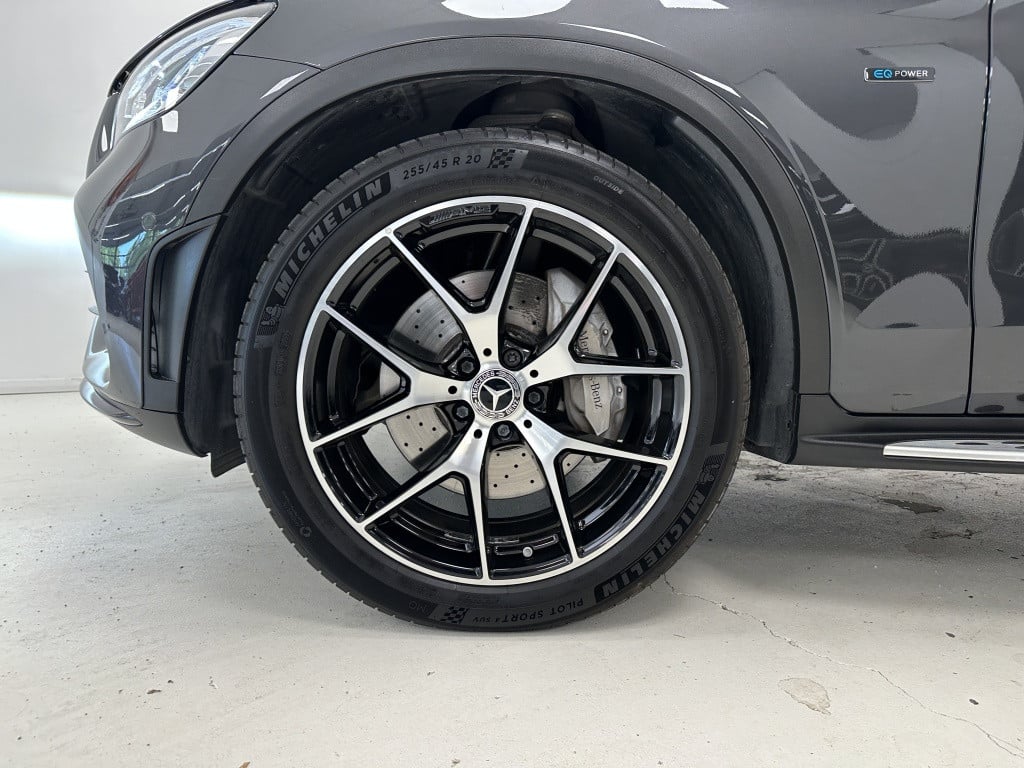 Mercedes-Benz Glc 300e 4m. amg premium plus | luchtvering | burmester | hea