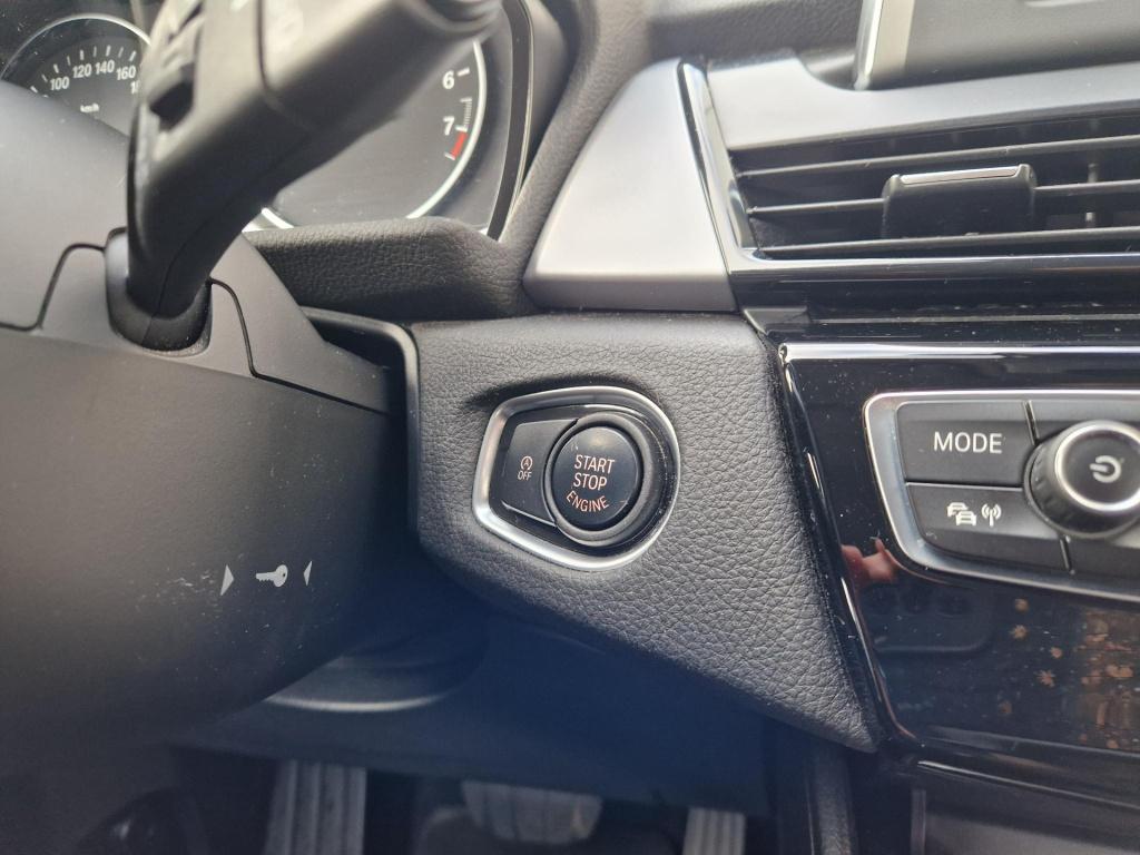 BMW 2-serie active tourer 218i essential