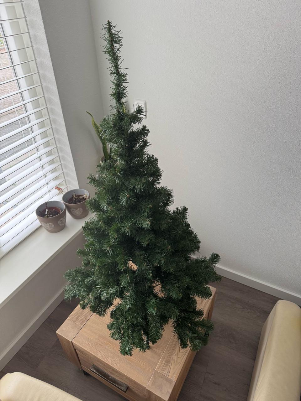 Mooie kunst kerstboom van 125 cm, inclusief standaard