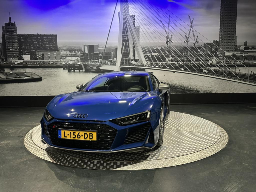 Audi R8 5.2 performance quattro 620pk *btw*b&o*keramisch*bucket seats*carbo