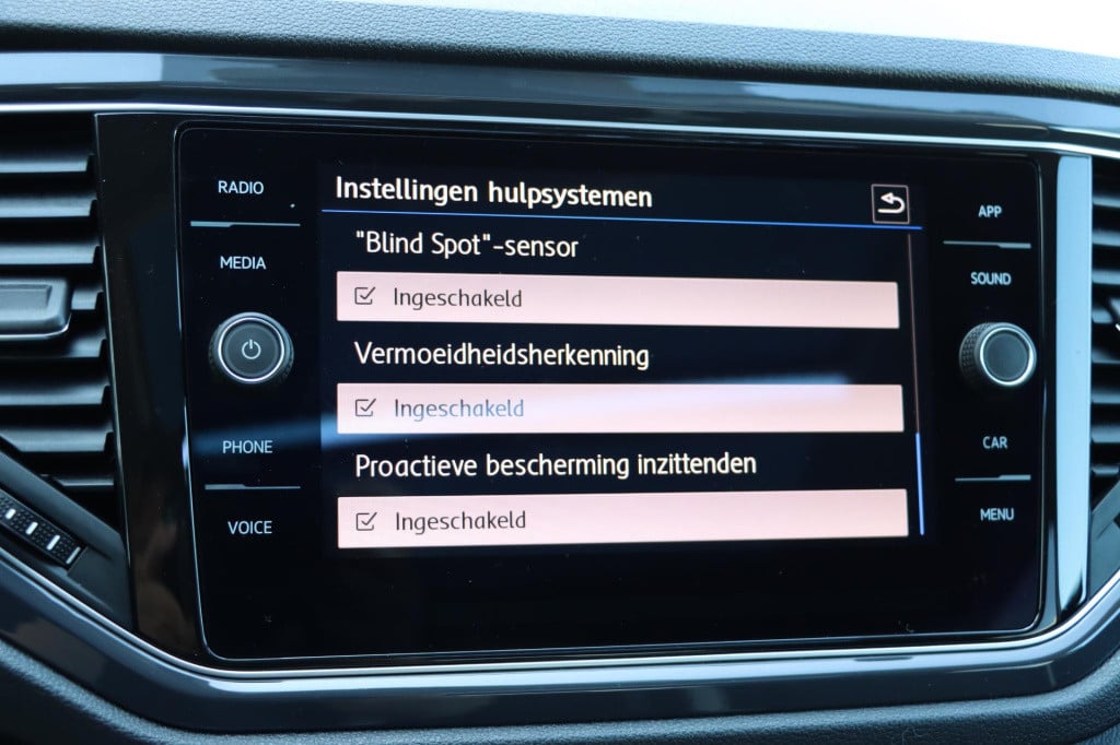 Volkswagen T-roc 1.5 tsi sport business r