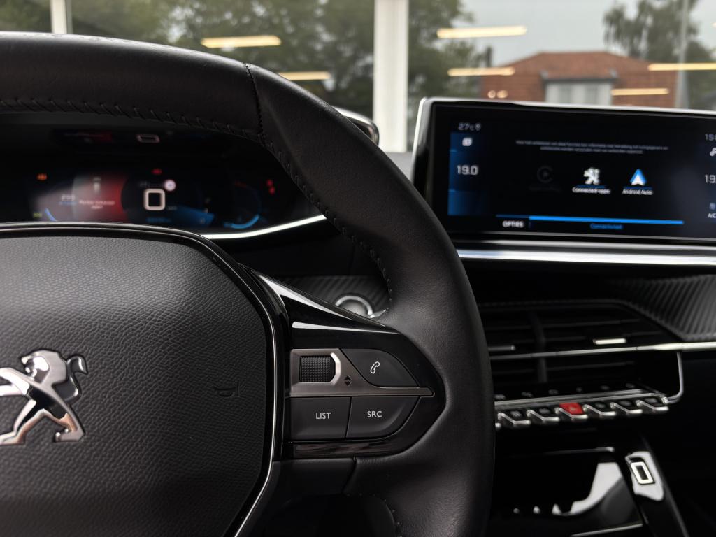 Peugeot 2008 1.2 puretech allure | keyless entry/start | adaptive cruise co