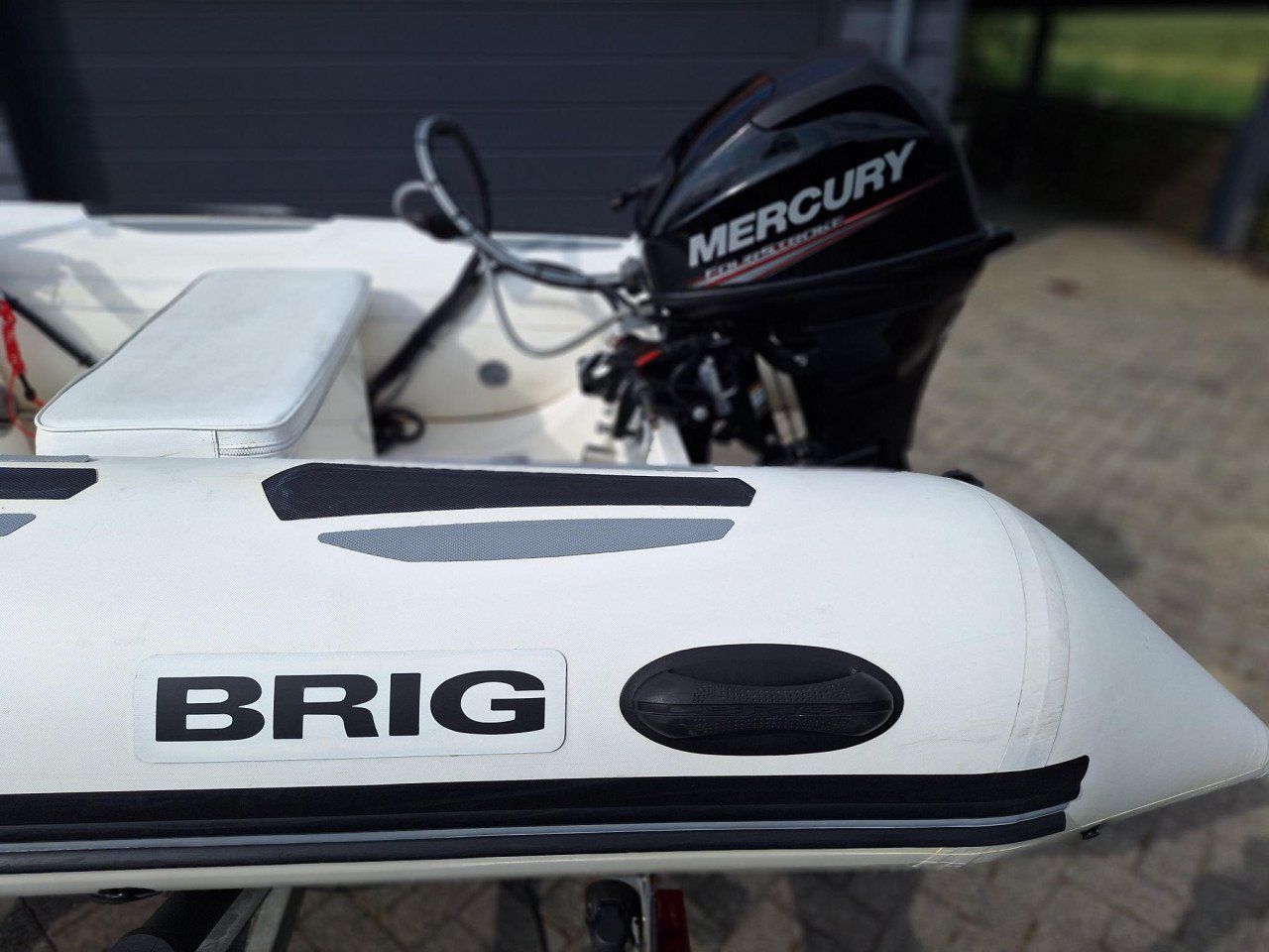 Brig F 360 met 20 pk Mercury met powertrim