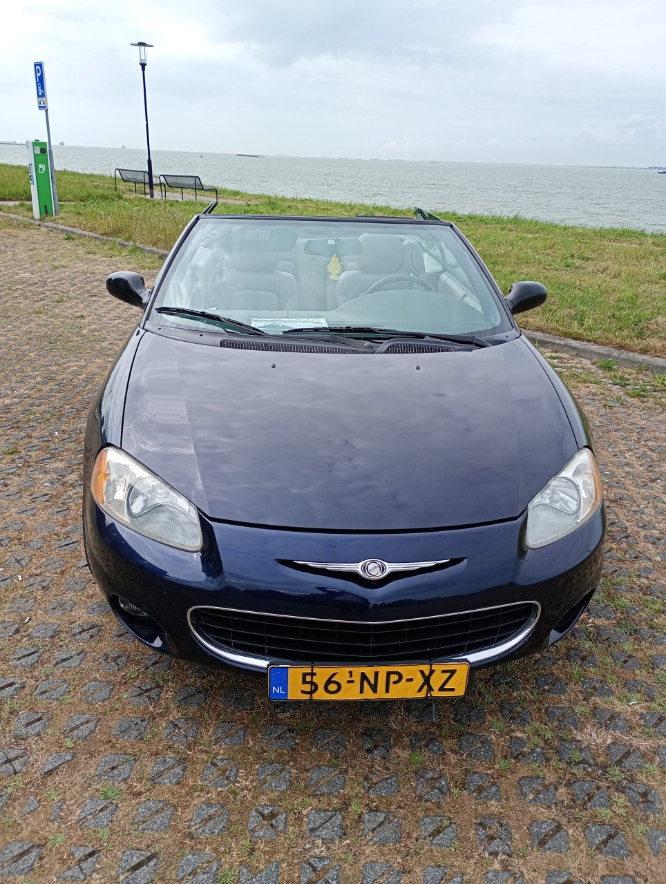 Chrysler Sebring 2005 2.7 6 cylinders 152k km 1 jaar apk!