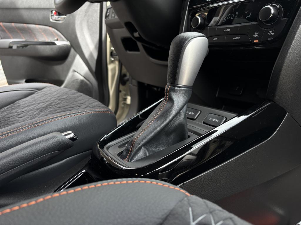 Suzuki Vitara automaat 1.4 boosterjet smart hybrid special edition