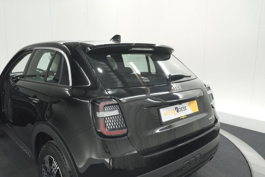 Fiat 600 1.2 hybrid 110 urban | camera | dodehoekdetectie | keyless | apple