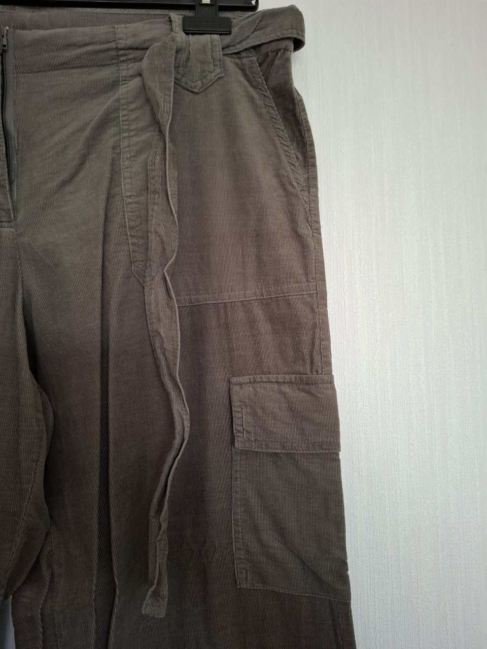 Casual collection broek ribfluweel. Khaki. Maat 44. Nieuw.