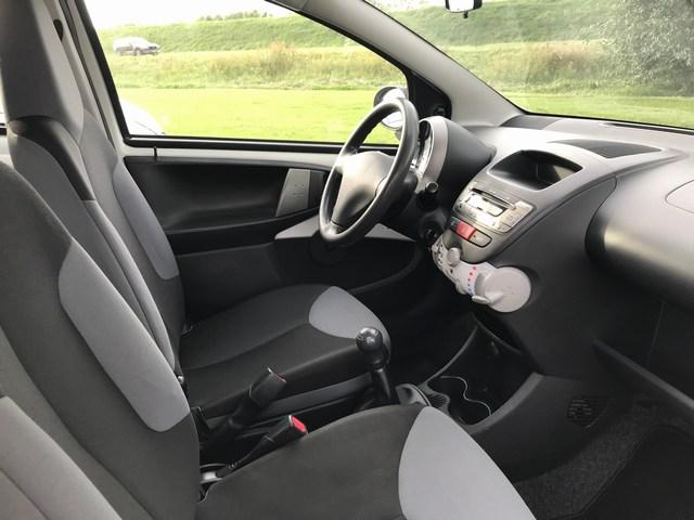 Peugeot 107 1.0 airco | 5-deurs | facelift | nap | 2e eigenaar etc.