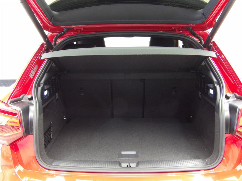 Audi Q2 35 tfsi 150pk s tronic s line edition