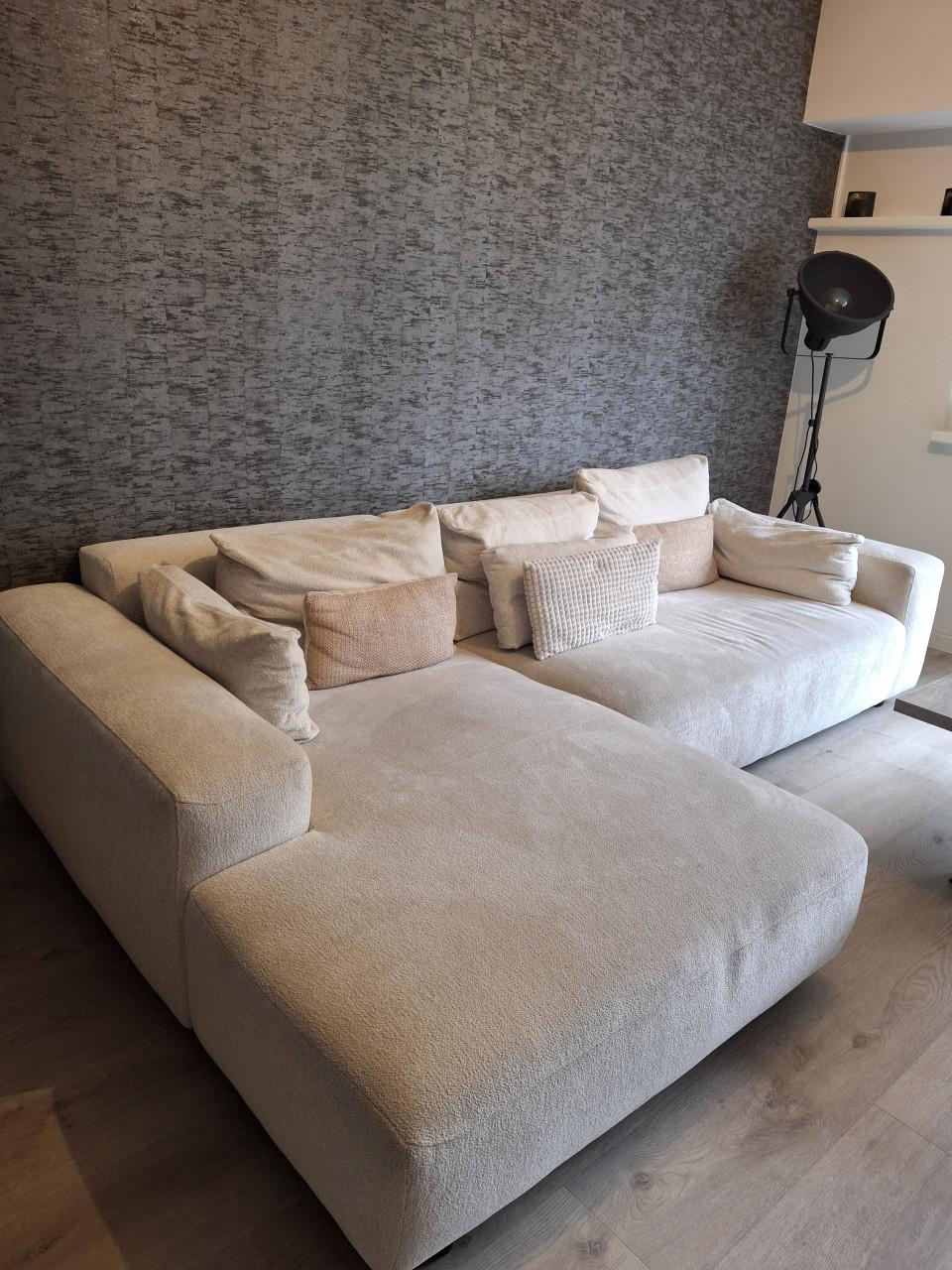 1 jaar 4 maanden oude bank