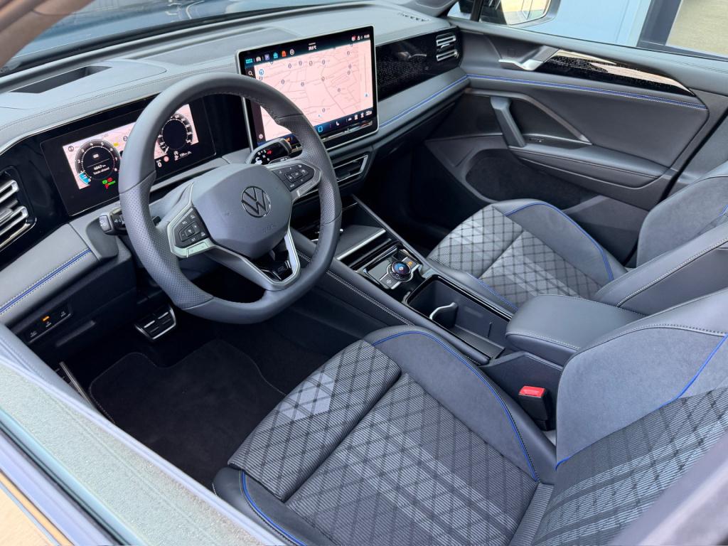 Volkswagen Tiguan 1.5 etsi 150pk dsg r-line | black line | 360 camera | sta