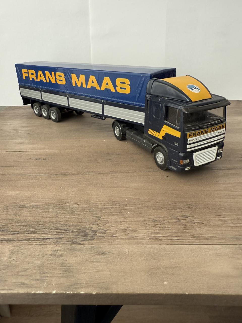 Daf 95xf Frans Maas Lion Car 3 assige huiftrailer