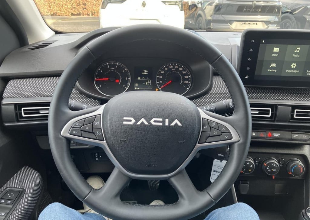 Dacia Sandero 1.0 tce 90 expression - demo / pack assist