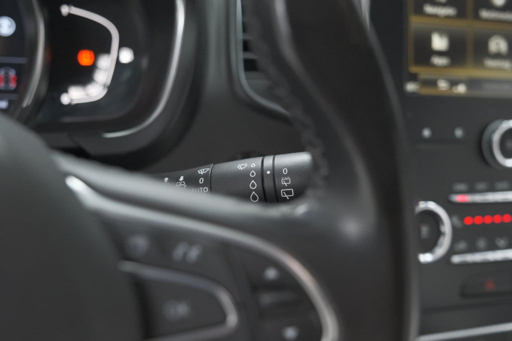 Renault Grand Scenic tce 140 edc limited | 7 zitplaatsen | trekhaak | camer