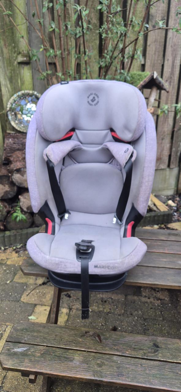 Maxi cosi Auto stoel iso fix titan pro