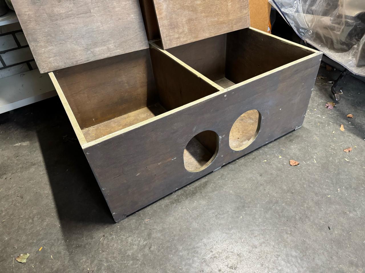 Werpkist of kattenverblijf