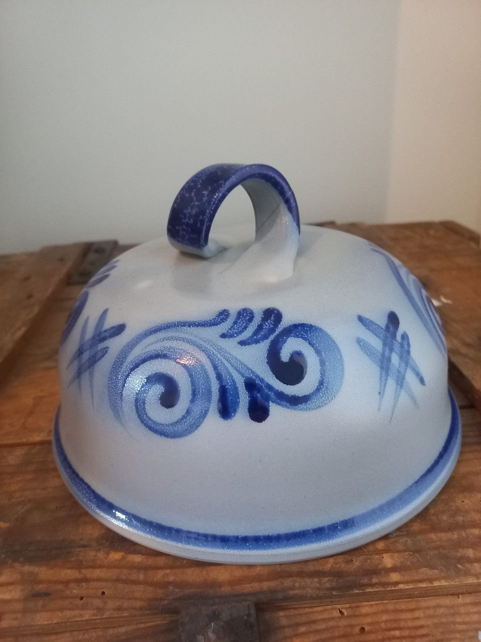 Keuls aardewerk stolp