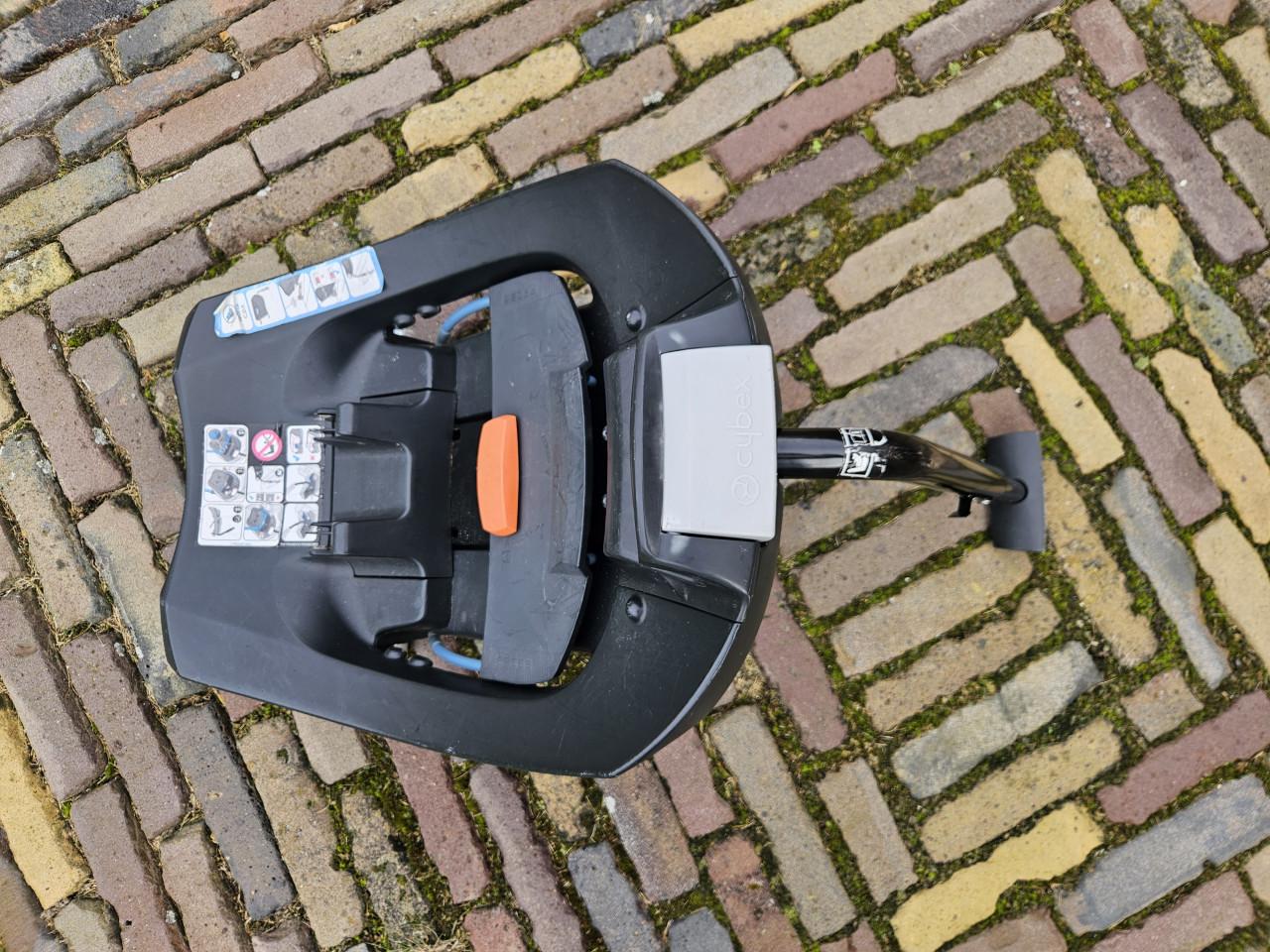 Maxicosi 1x, 2x isofix basis en 2x spiegel