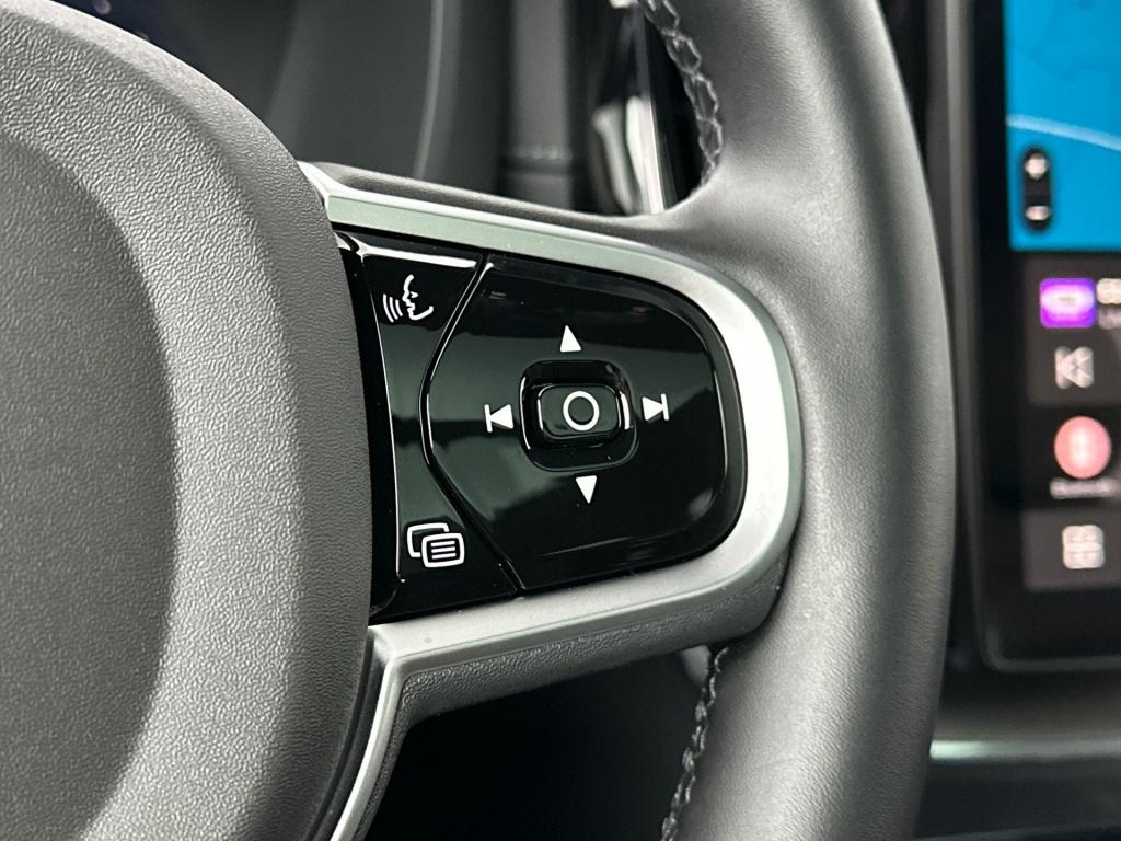 Volvo XC60 polestar engineered recharge plug-in hybrid awd