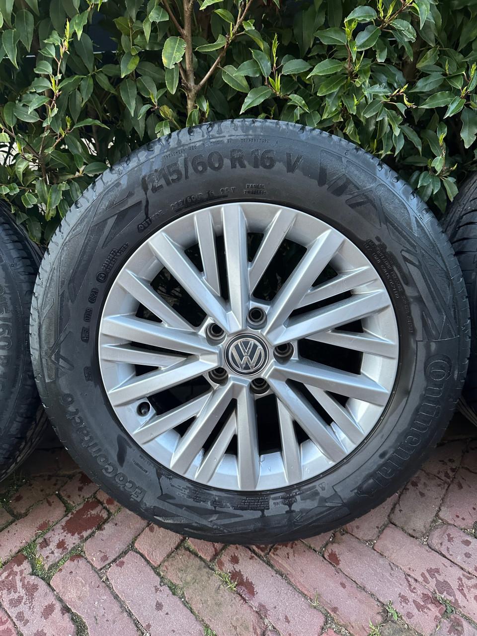 VW TROC velgen 16 inch zomerbanden