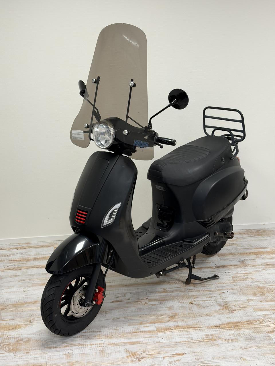 Killerbee Scooter 2020 Injectie E4 onderhoud gehad 4-takt