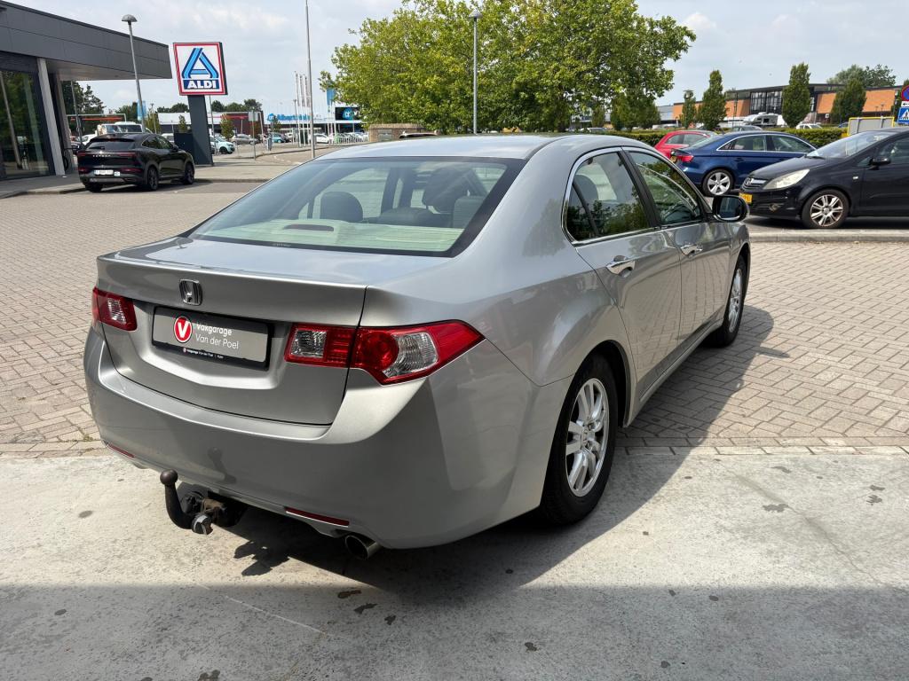 Honda Accord 2.0i elegance