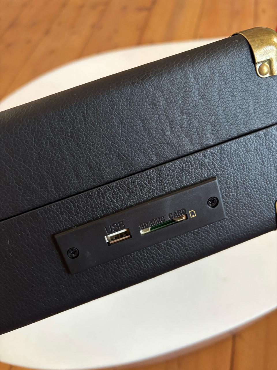 Muse MT-103GD kofferplatenspeler – nieuw in doos