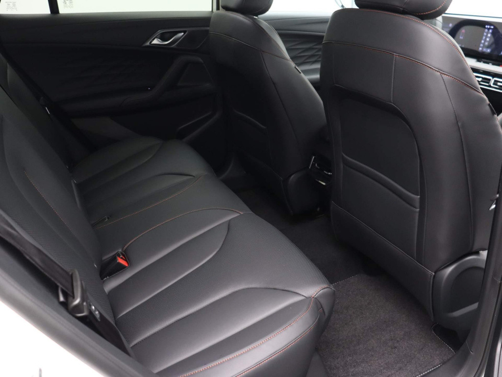 MG Hs 1.5 luxury | gratis upgrade | nieuw te bestellen | leder | 360 cam | 