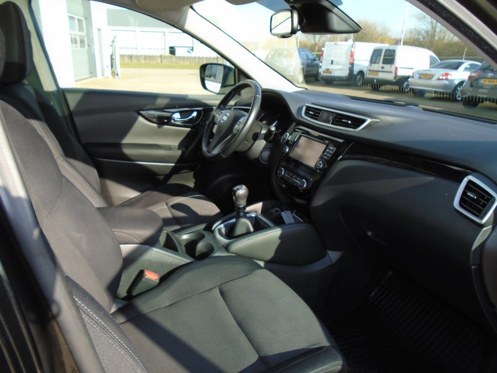 Nissan Qashqai 1.2 n-connecta