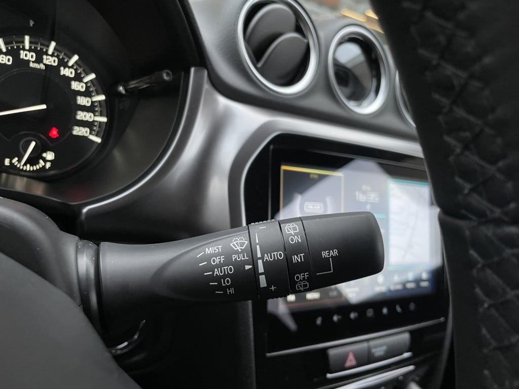 Suzuki Vitara 1.4 boosterjet select smart hybrid