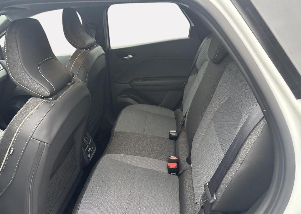 Renault Captur 1.8 e-tech full hybrid 160 techno