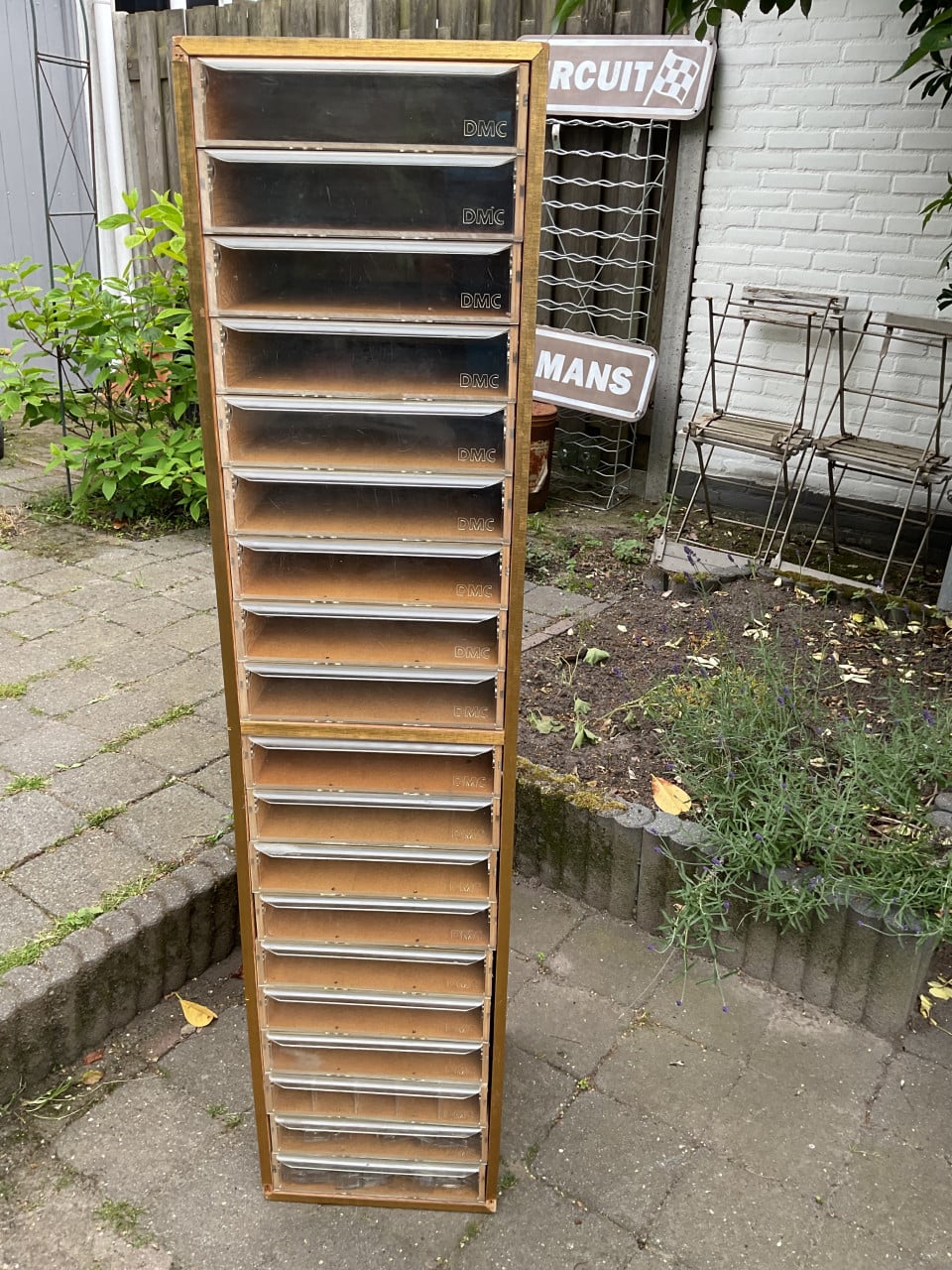 Fournituren kast DMC