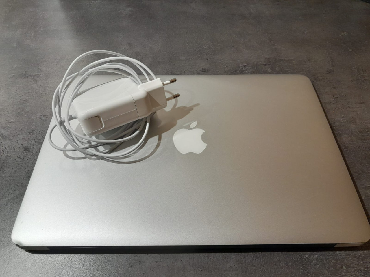 Apple MacBookAir 2015 | 13.3" | 1.6 GHz | 4 GB | 128 GB SSD | 9 m garantie