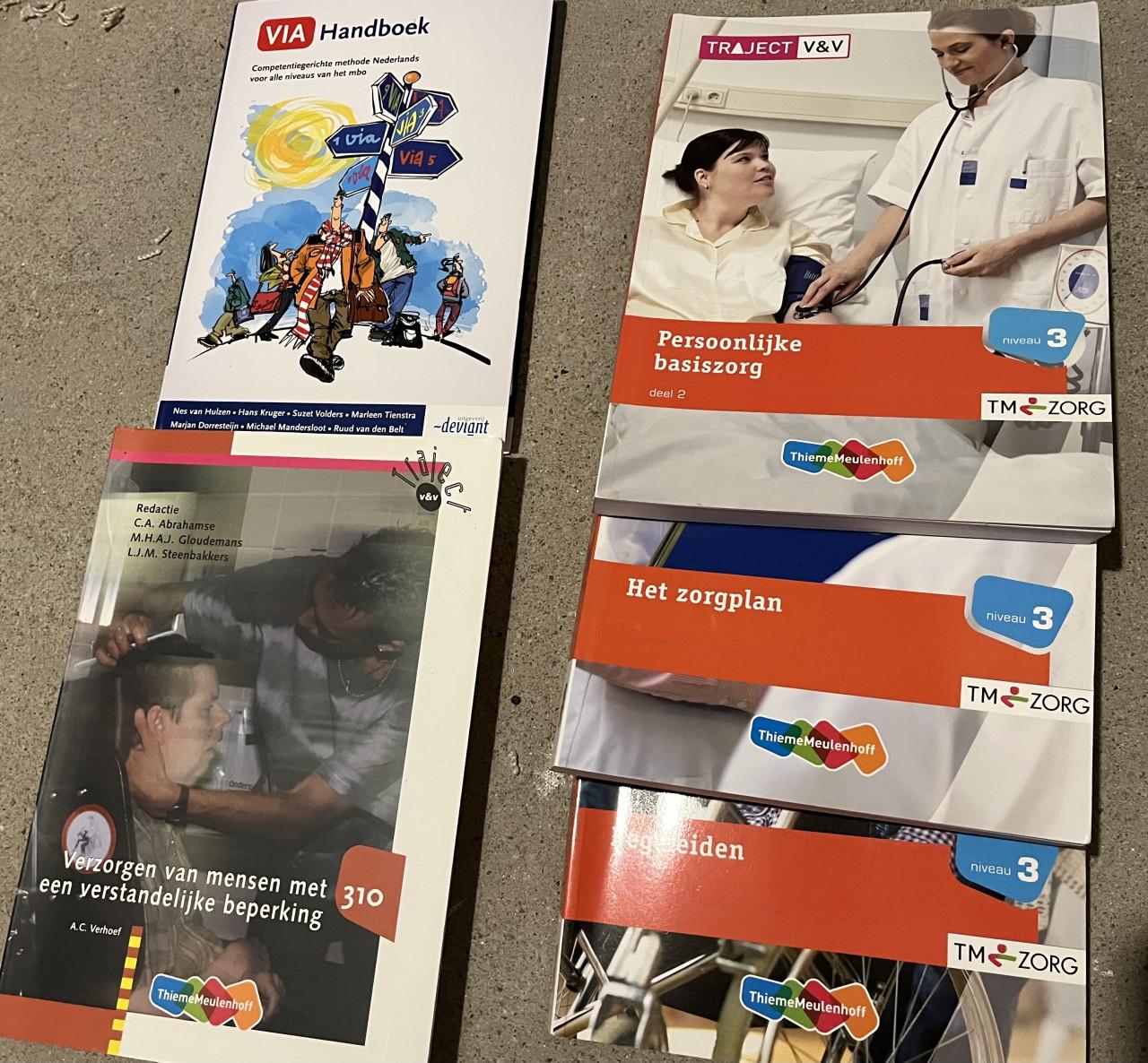 Studieboeken verzorgende ig en verpleegkunde niv 3-4