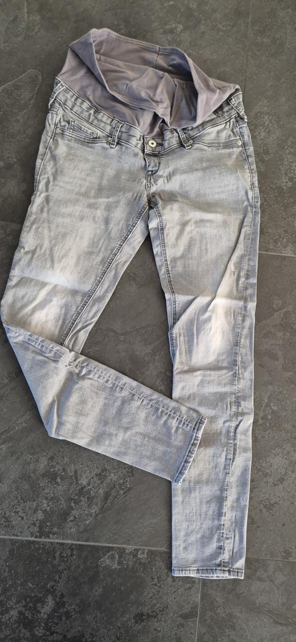 Meerdere zwangerschapsbroeken en rokken maat M