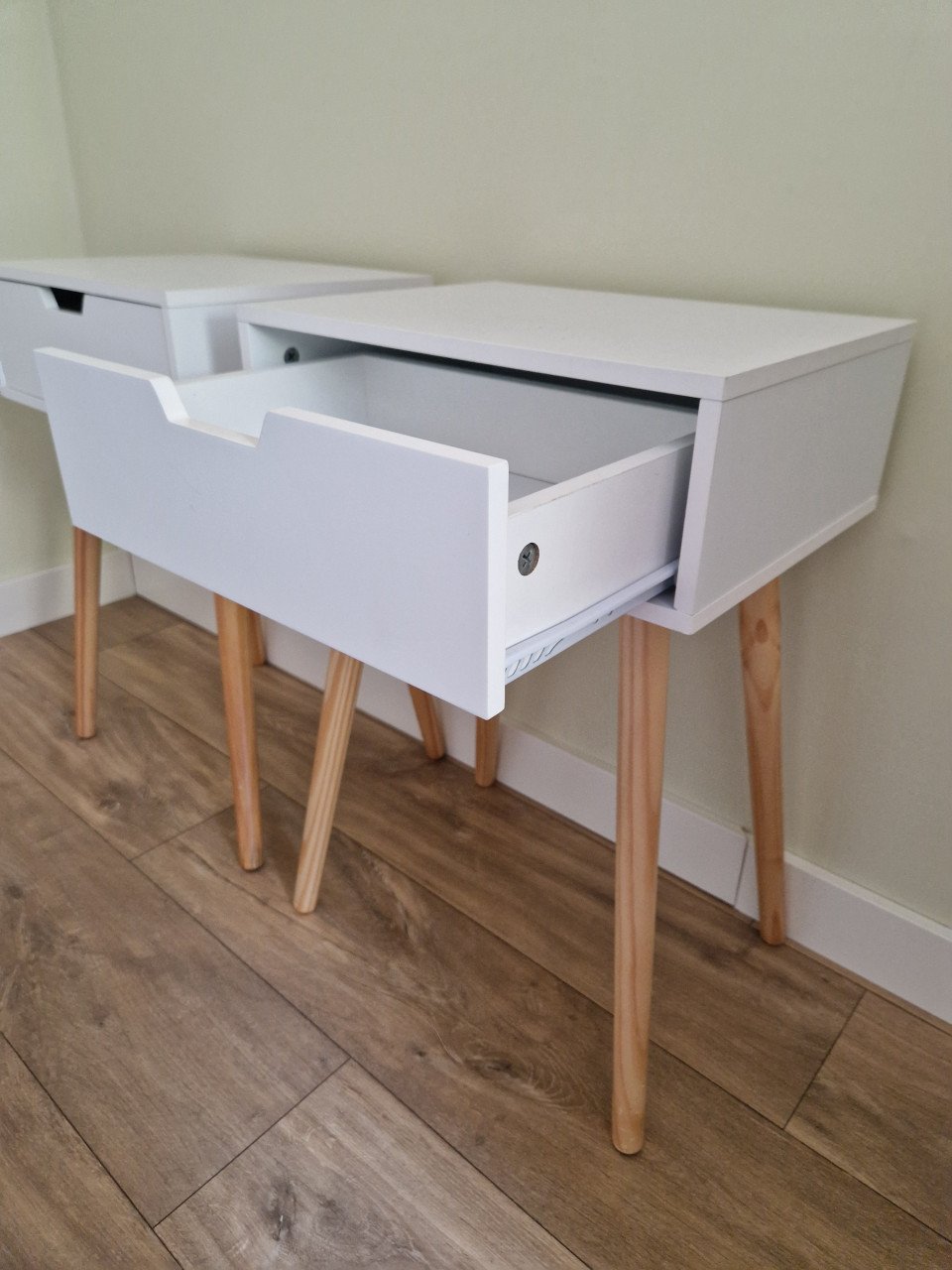 2x nachtkastje met 1 lade - 60x40x30 cm