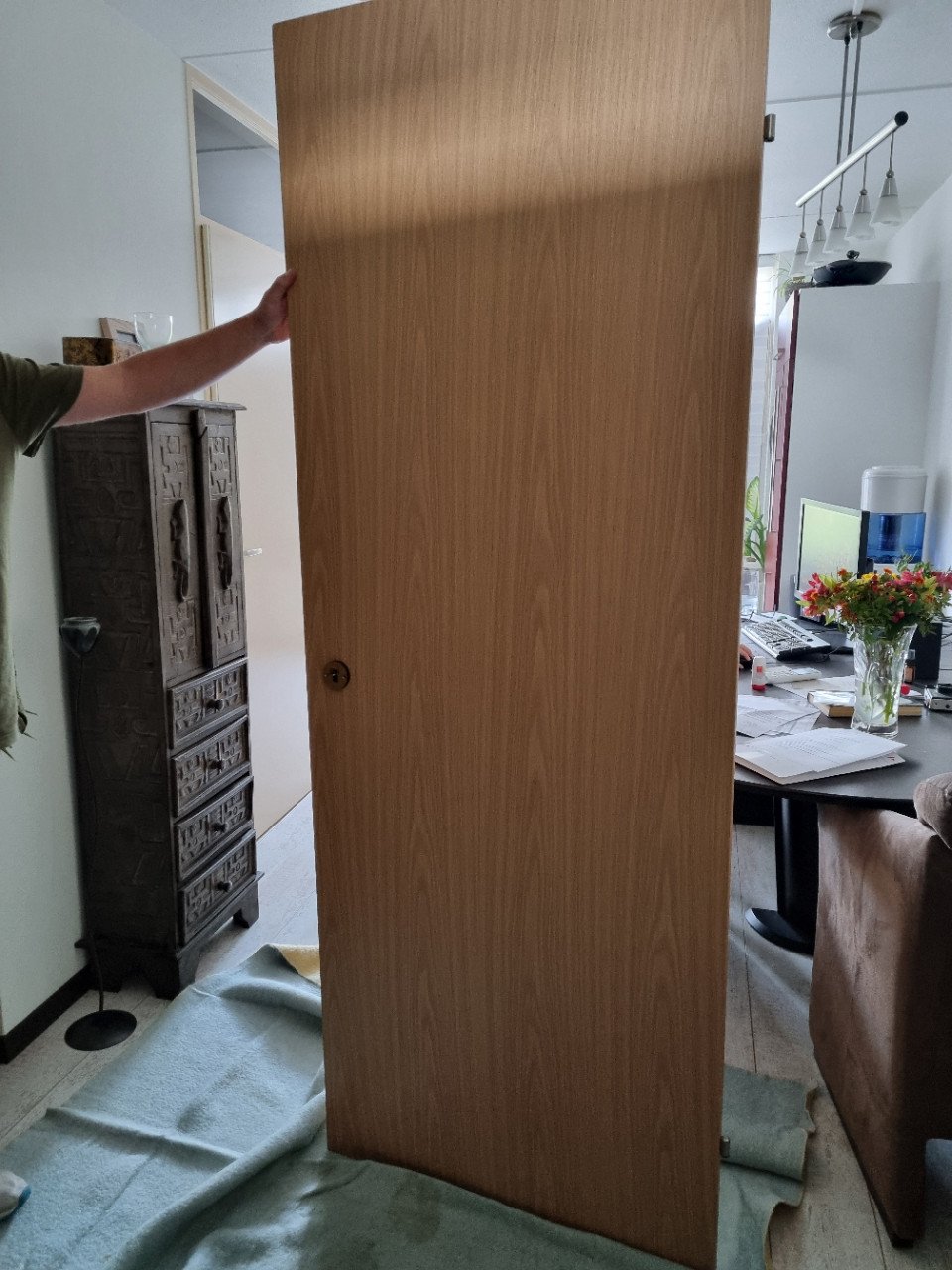 4x luxe houten opdekdeur met 1x glas totaalprijs € 30,-