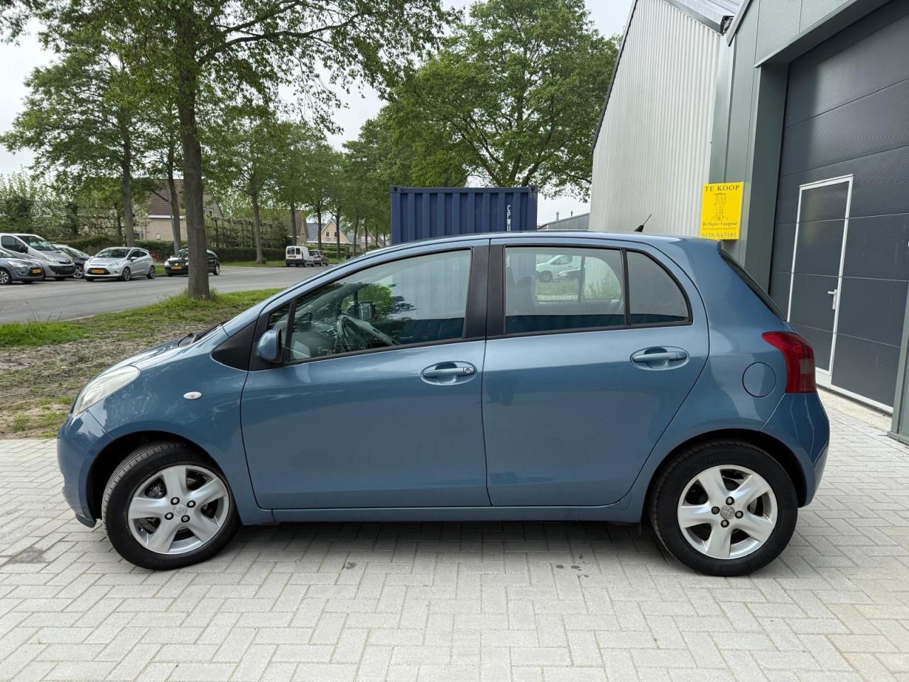 Toyota Yaris 1.3VVTi Luna Vol Jaar Apk