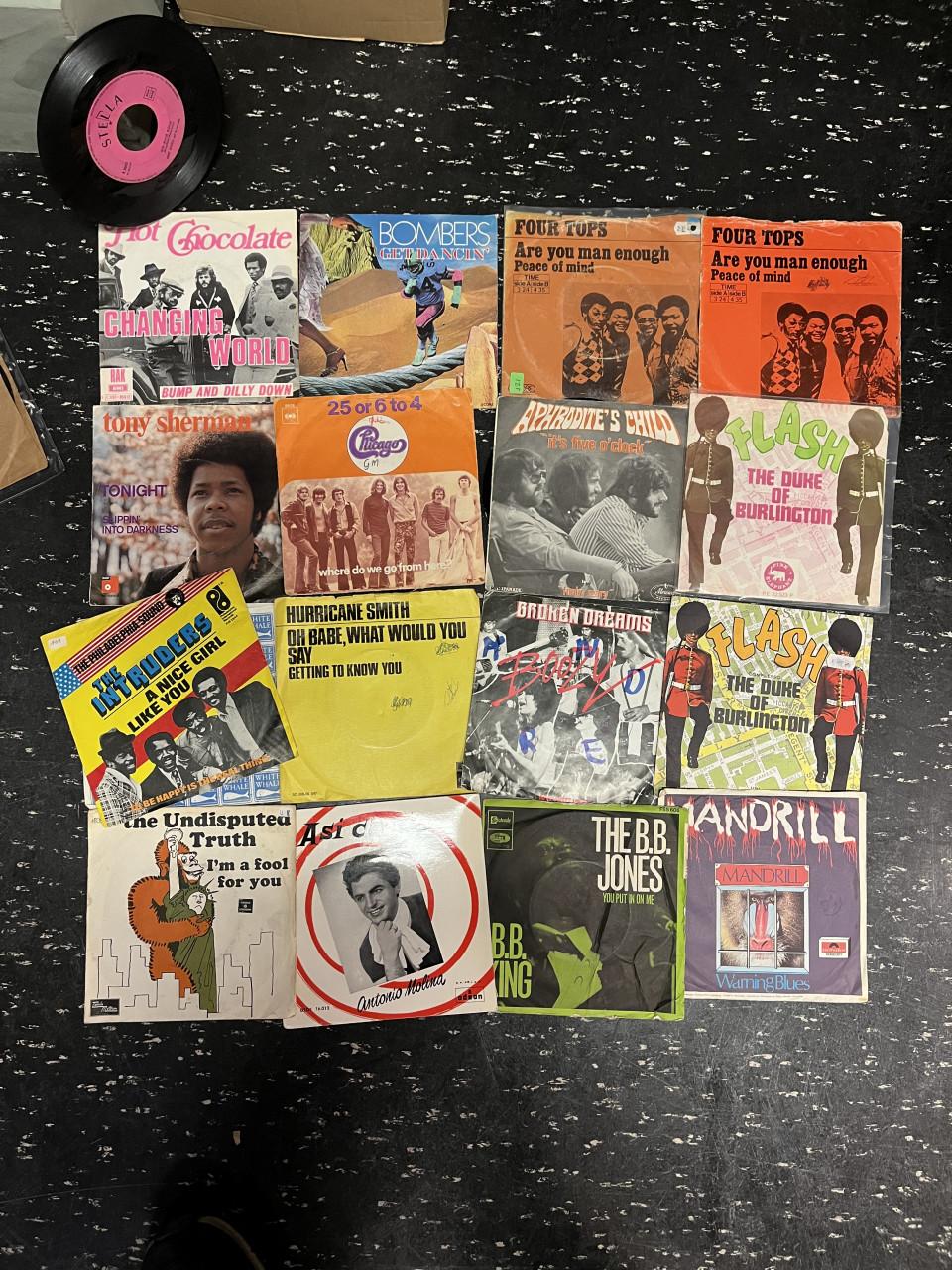 Veel singles voor maar €1,00 per stuk