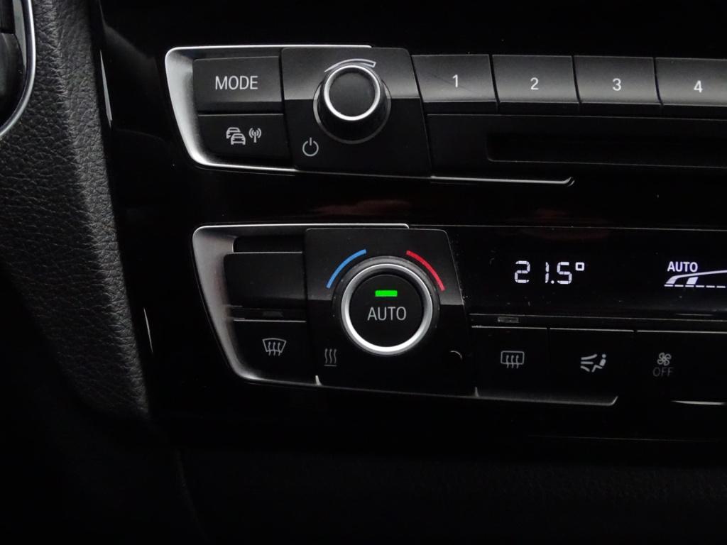 BMW 1 Serie 118i corporate lease essential automaat | led | navi