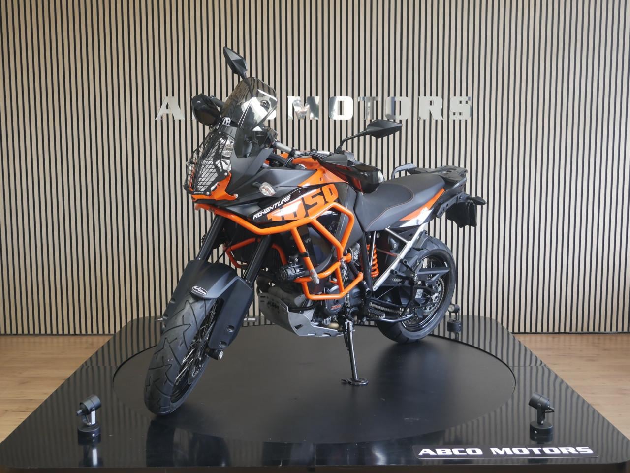 KTM 1050 ADVENTURE