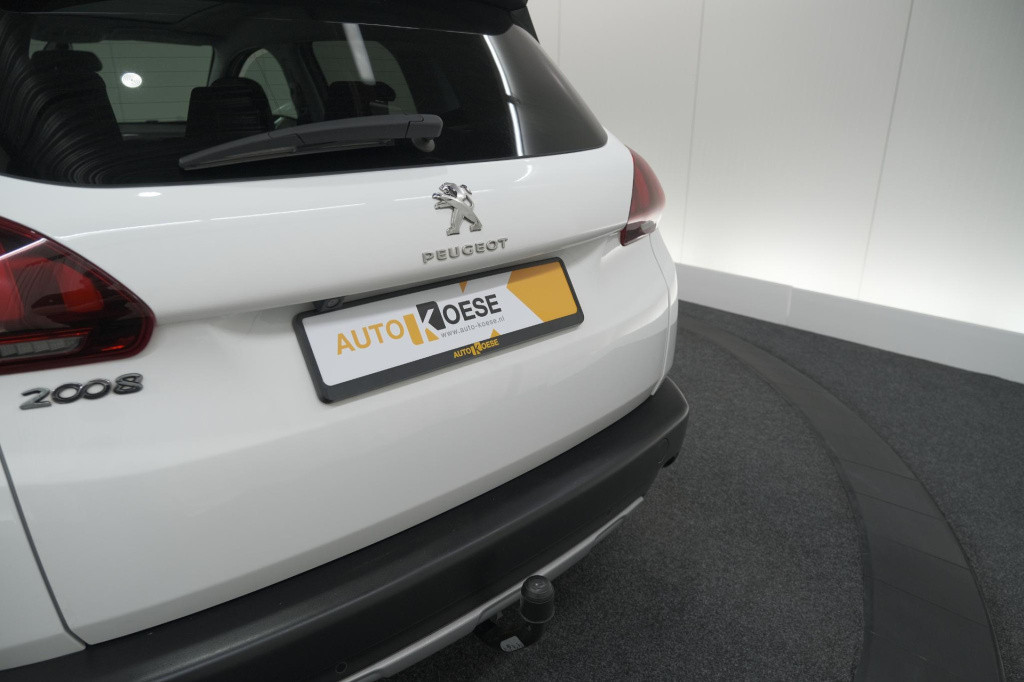 Peugeot 2008 puretech 110 eat6 allure | trekhaak | camera | panoramadak | a