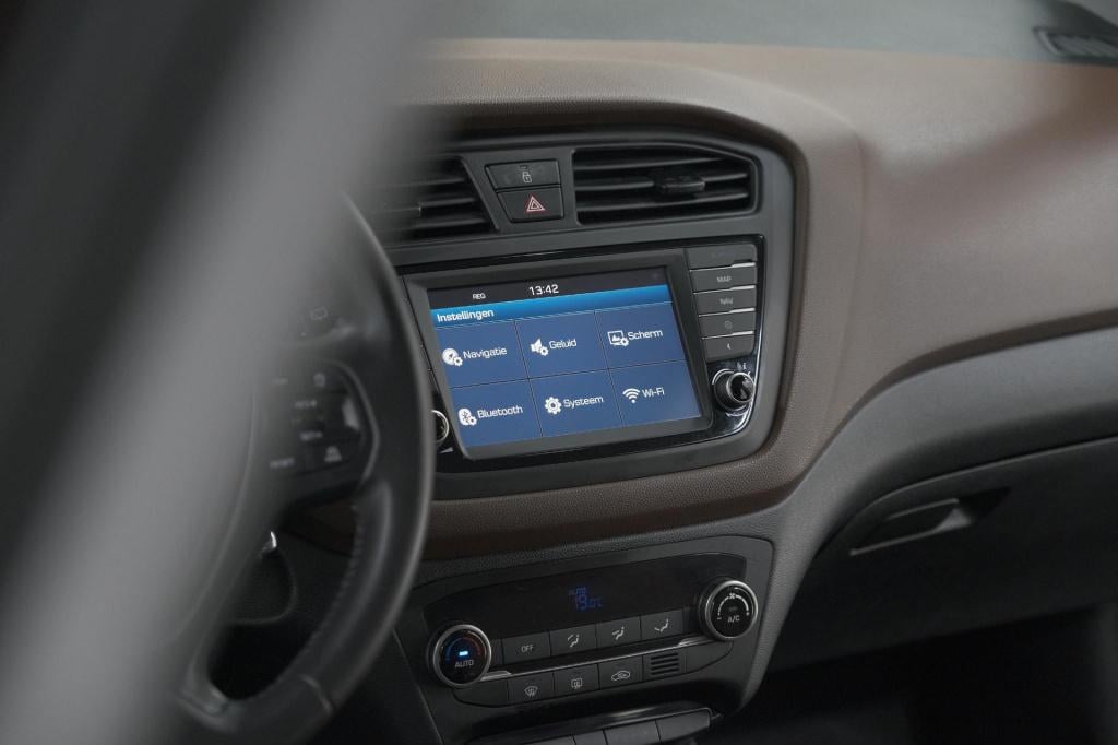 Hyundai I 20 1.0 t-gdi comfort | navigatie | camera | parkeersensoren