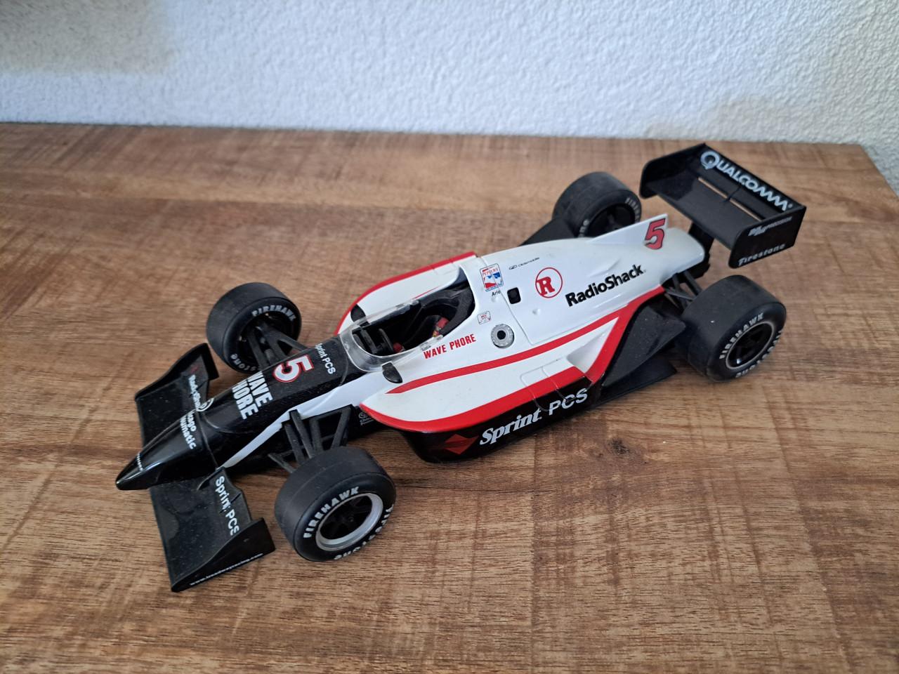 Indy Racing League (IRL) raceauto bestuurd dcoureur Arie Luyendykuurd door