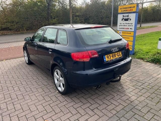Audi A3 sportback 2.0 fsi attraction