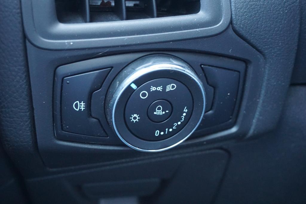 Ford Focus 1.0 ecoboost edition airco / cruise / elektr. ramen / lm velgen 