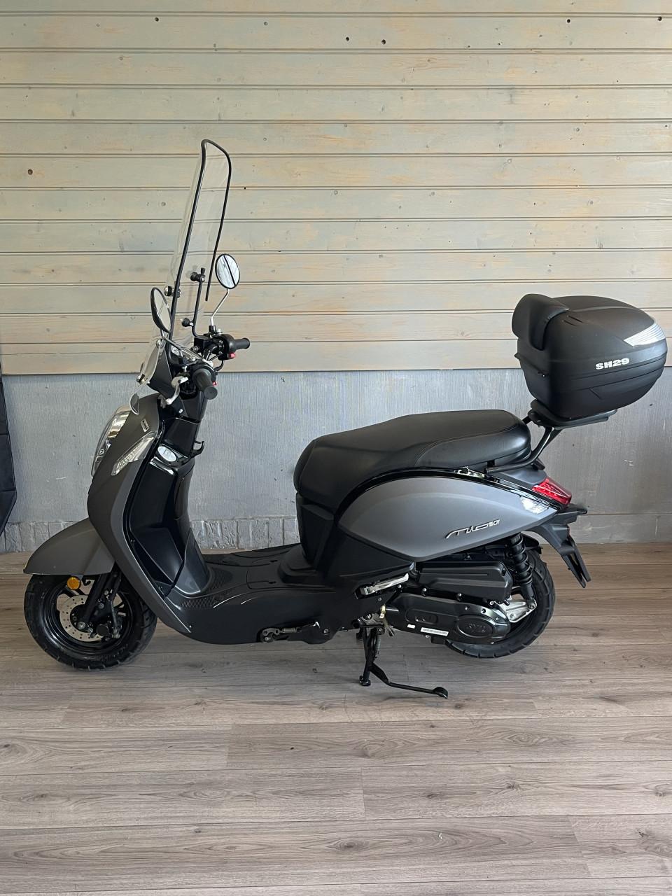 Scooterpromo Goes Mooie SYM MIO