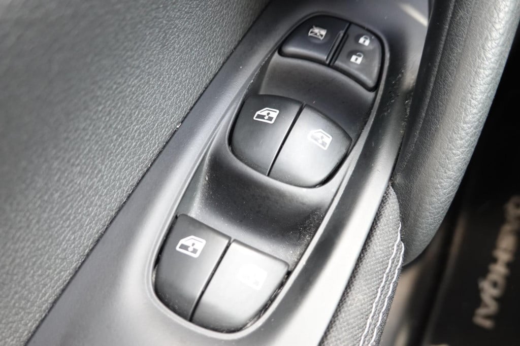 Nissan Qashqai 1.2 n-connecta