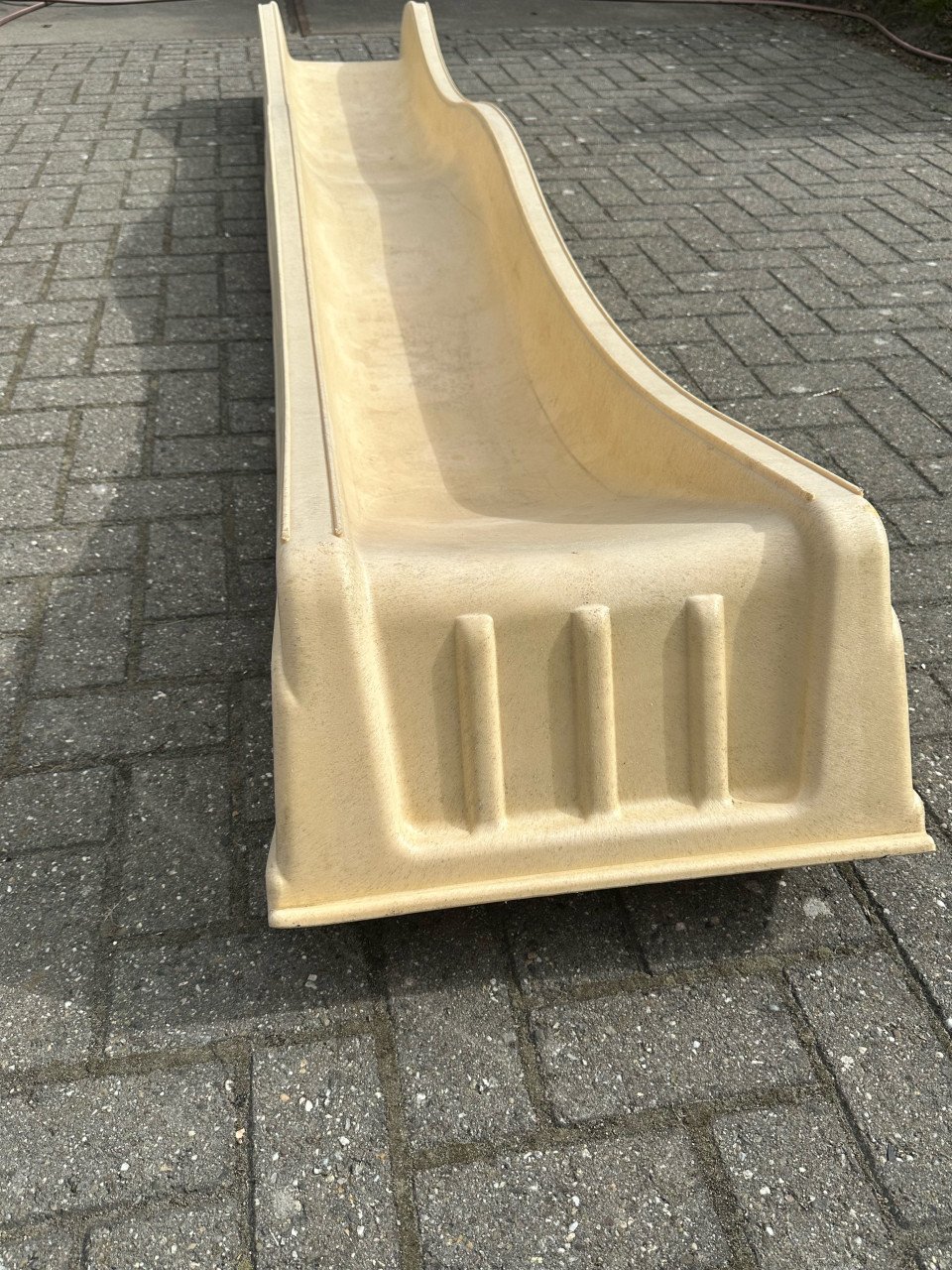 Glijbaan geel