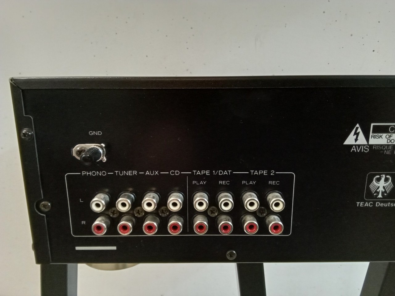 Teac Versterker met akai platen speler